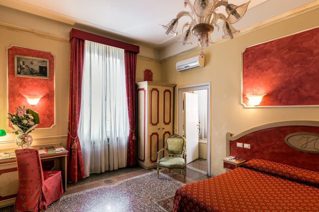 Antica Residenza D'Azeglio Room&Breakfast Di Charme Μπολόνια Εξωτερικό φωτογραφία