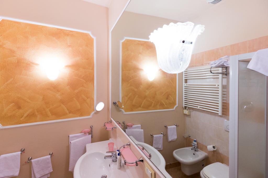 Antica Residenza D'Azeglio Room&Breakfast Di Charme Μπολόνια Εξωτερικό φωτογραφία